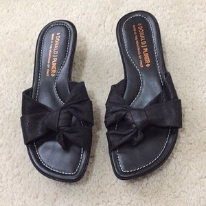 Donald Pliner sandal